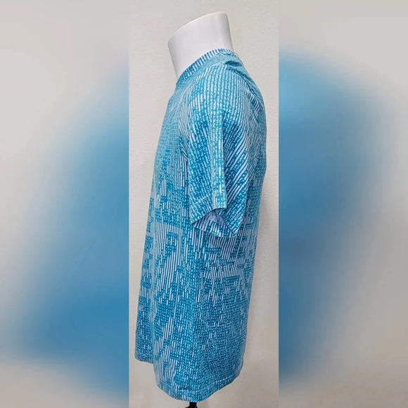 Nike Men's Dri-FIT Printed Laser Blue Training Tee Size Medium NWOT - Picture 2 of 10